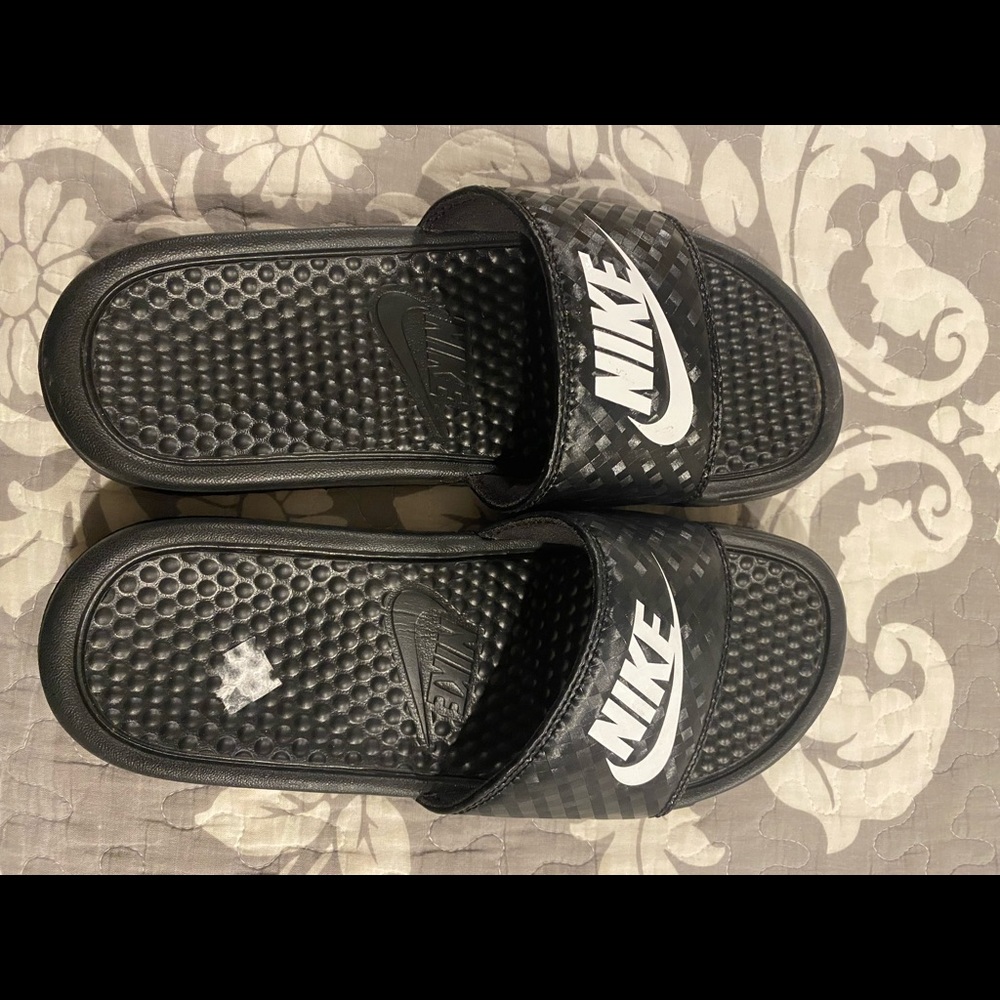 Nike Slip Ons!  New with out tags.